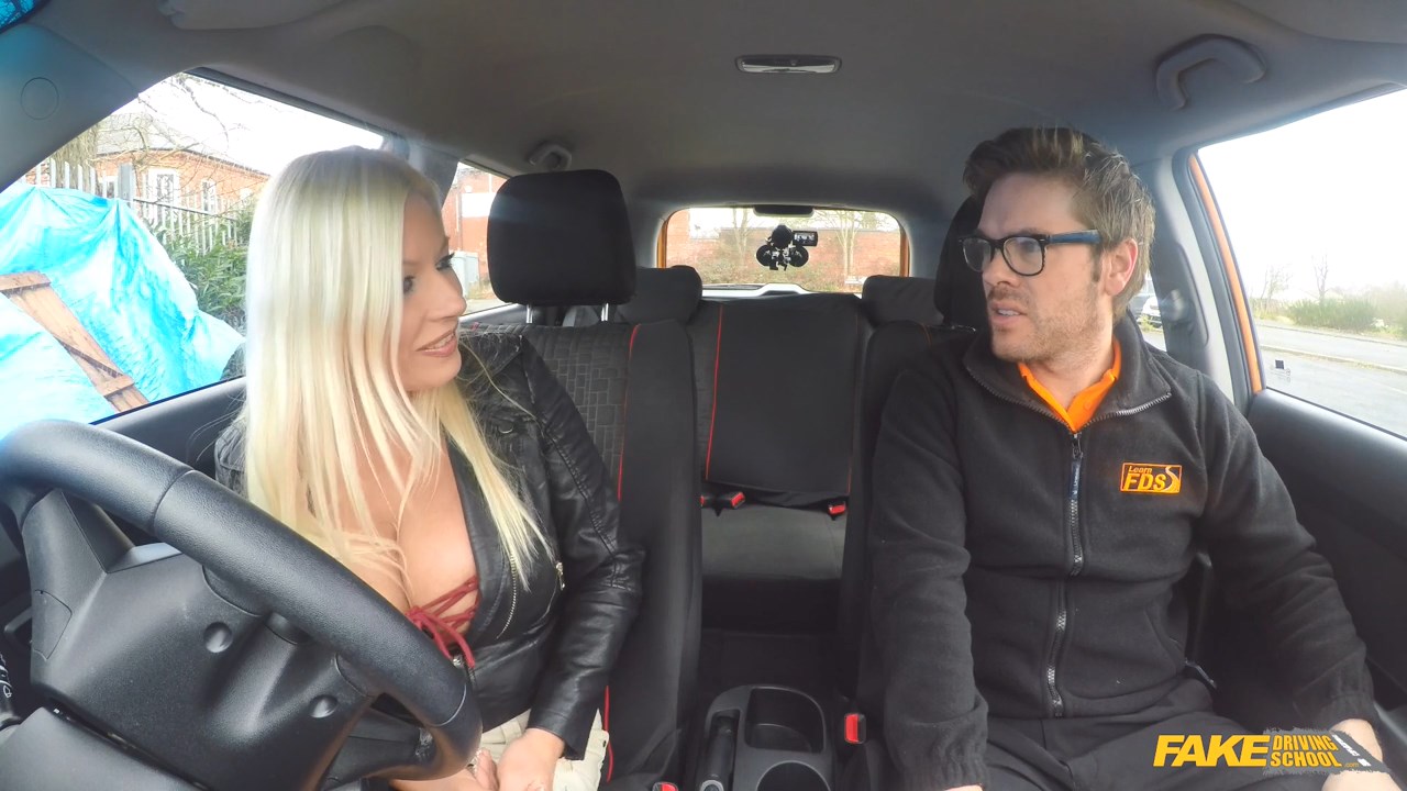Feed Your Urges With... Driving School That Doesn't Exist! El Farol